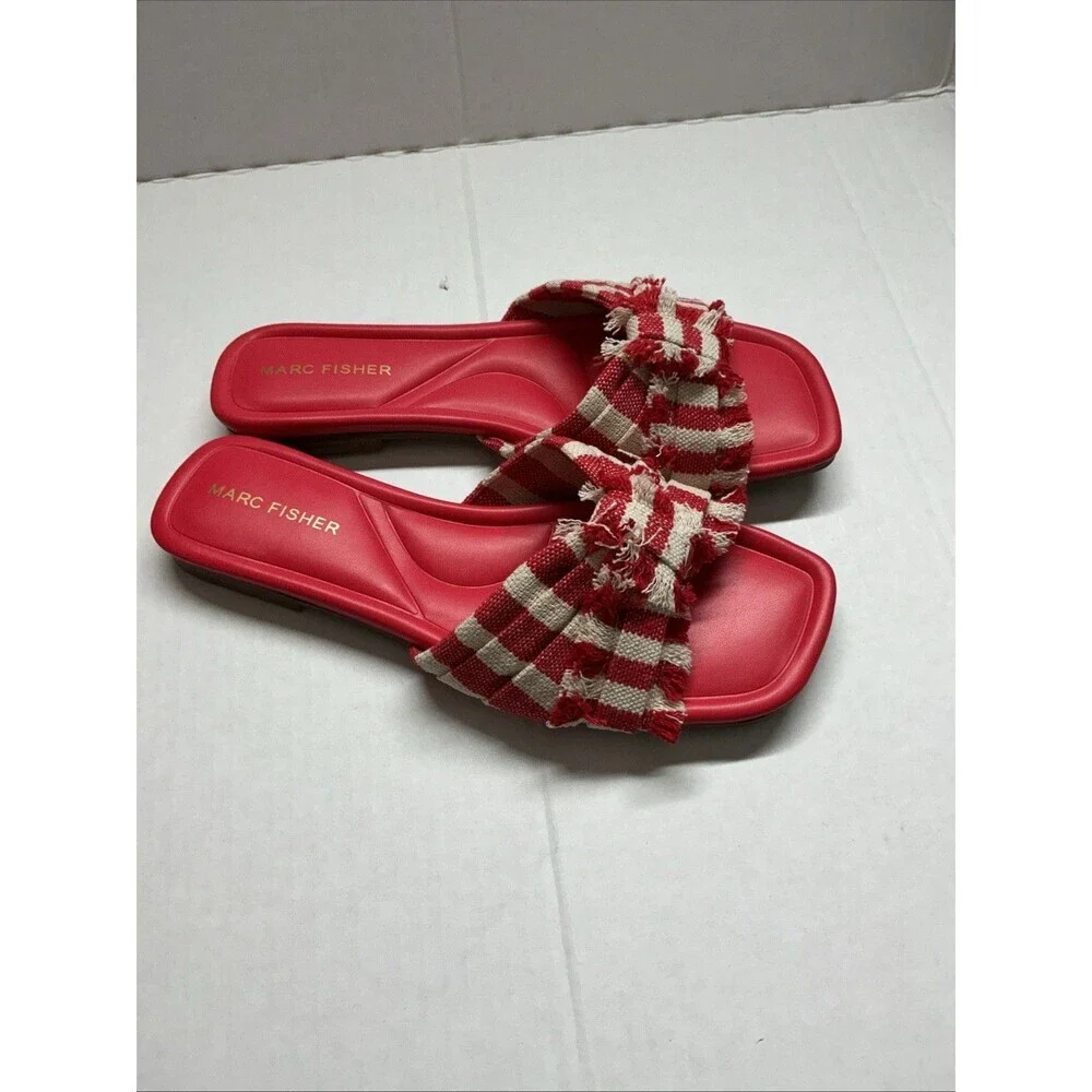 Marc Fisher Sandals Size  6.5. In New Condition - Picture 2 of 4